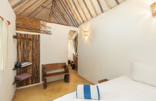 Zona Hotelera Cabin | Yaxchen Tulum Cabañas & Cenote
