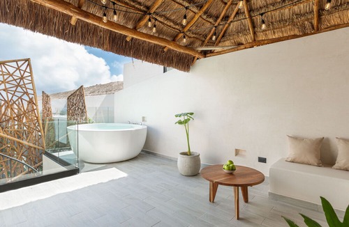 Tulum Hotel | Jade Tulum Hotel