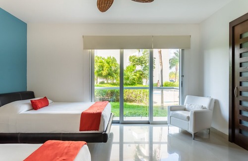 Puerto Juarez Condo | Casa Las Olas 2 Bedroom Condo by Redawning