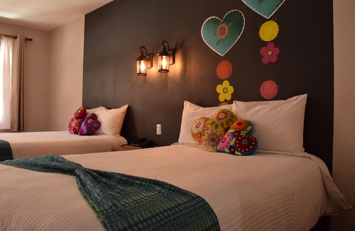 De Mexicanos Hotel | Hotel Gran Barrio