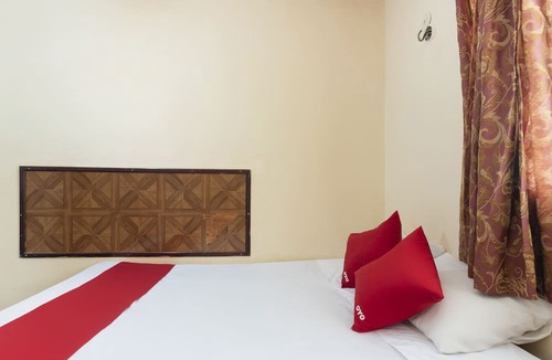 Hopelchen Hotel | OYO Hotel Los Arcos