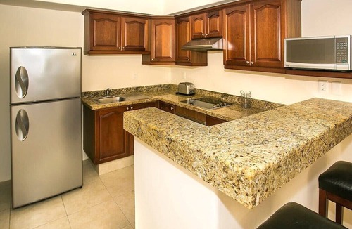 Gonzalo Guerrero Condo | Great 2BED Condo Near Beach! Pool+AC! Sleeps 8!