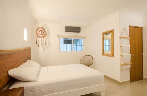 Puerto Morelos Hotel | Hotel Caracol Puerto Morelos