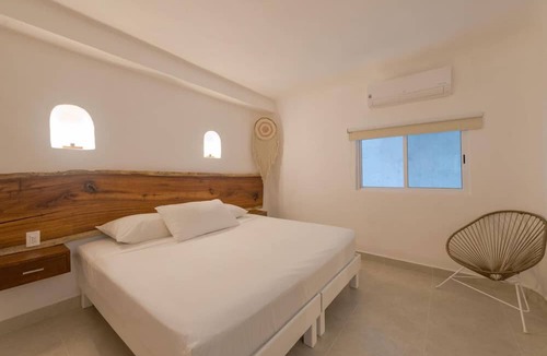 Puerto Morelos Hotel | Hotel Caracol Puerto Morelos