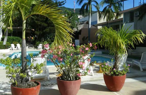 Costa Azul Hotel | El Tropicano