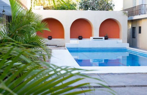 Lazaro Cardenas Hotel | Hotel Zirahuen