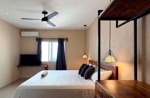 Merida Municipality House | Vica Mayan Guest House - By Aloja