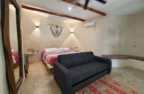 Homun House | Finca Oz