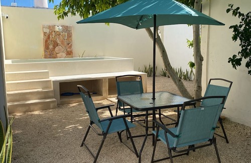 Kanasin House | Casa Magnolia with pool, pet friendly and equipped for a relaxing stay.