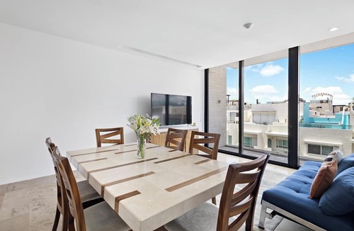 Downtown Apartment | Oceana by Corax Management