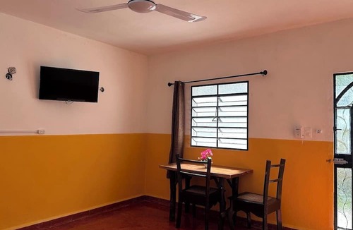 Piste Hostel | Casa zued