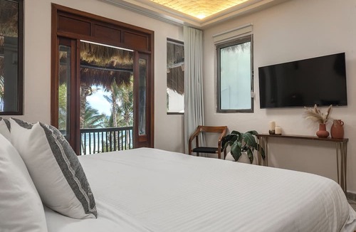 Soliman Bay Hotel | Mantaray Tulum