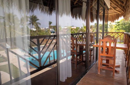 Puerto Morelos Hotel | Kabañas & Beach Club Ojo de Agua