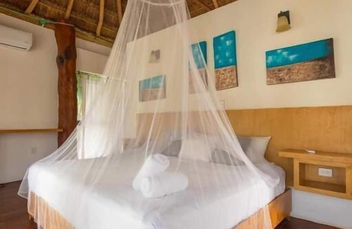 Puerto Morelos Hotel | Kabañas & Beach Club Ojo de Agua