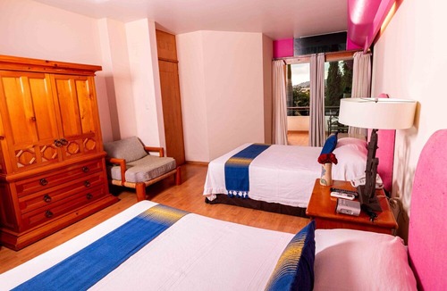 San Felipe del Agua Hotel | Suites Xadani