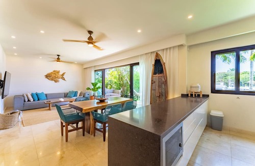Puerto Aventuras Condo | Ground Floor Marina View Infinity Pool Private Terrace Puerto Aventuras