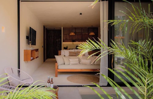 La Veleta Condo | Muunek by Landboutique