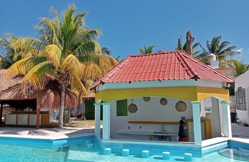 Chelem Hotel | Pelican Inn at Las Dunas Chelem Hotel