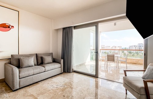 Playa Mujeres Apartment | 4th-floor resort apt with outdoor pools, pool spas, tennis, gym, & balcony