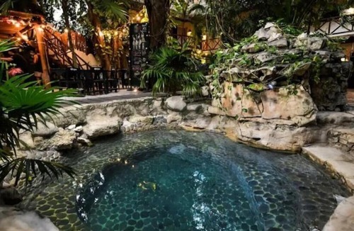 12th Street Hotel | TREBOL HOTEL