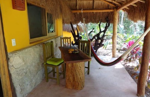 Macario Gomez Bed & Breakfast | Casa Mango
