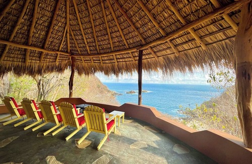 Arroyo Cruz Hotel | Bahía de la Luna