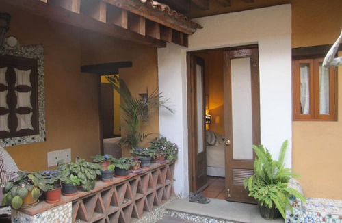 Calzada Madero Hotel | Hotel Azucena