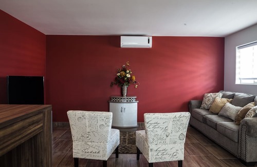 Cuauhtemoc Hotel | Apple Inn