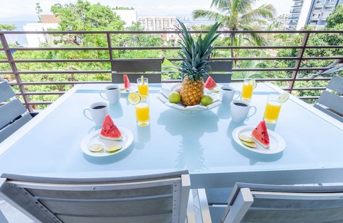 Romantic Zone Condo | Sweeping Banderas Bay Views, Rooftop Pool & Bar - Residences by Pinnacle Unit 20