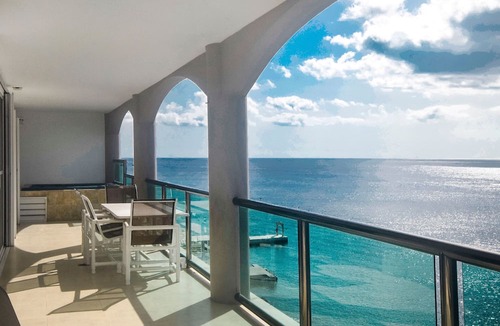 Colonia Andres Condo | Luxurious 6th floor Oceanfront Condo El Cantil 6CN