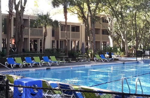 Jekyll Island Condo | Driftwood beach adjacent, POOLSIDE, Off season rate, 20% off weekly,