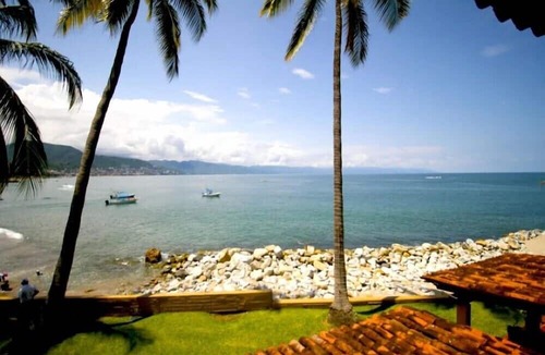 South Hotel Zone Hotel | Spacious 3BR Condo a Short Ride to Villa del Mar Beach