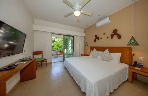 Gonzalo Guerrero Hotel | R207. Standard Room King con Balcón.