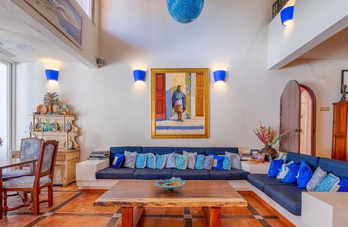 Akumal Villa | Luxurious and elegant beachfront villa featuring comfort and elegance!