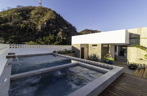 Emiliano Zapata Apartment | Cuale Condo Retreats