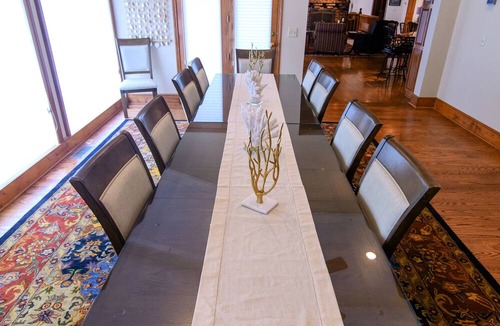 Roach House | MAY 31-JUNE 6 DISCOUNTED! CALM WATERS, BEAUTIFUL VIEWS -LARGE GROUPS!