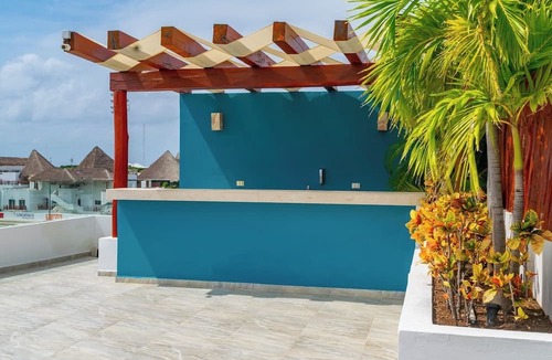 Gonzalo Guerrero Apartment | Horizonte 204 2 Block from 5th Ave by Blueplaya