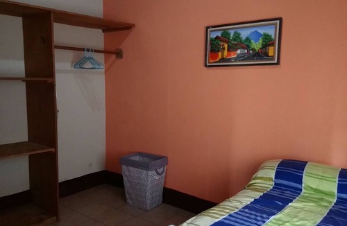 San Lucas Toliman House | Pink house