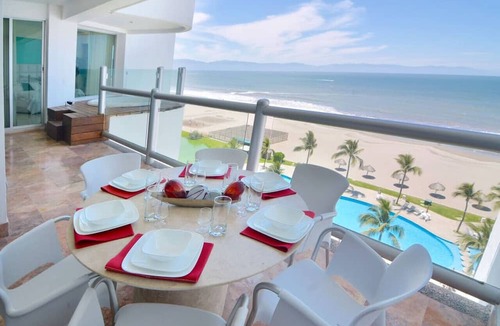 Nuevo Vallarta Condo | Beachfront condo with Vidanta membership