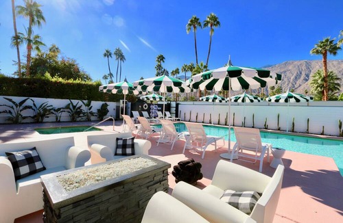 Warm Sands Hotel | Sleeps 22 | Boutique Hotel w/Pool | The Marley