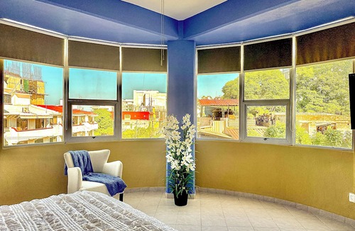 Alta Vista Apartment | Romantic Zone Spacious and Elegant 4 Bedroom Condo
