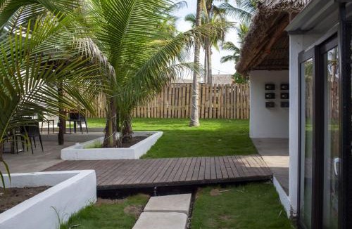 El Paredon Hotel | Hot Chipilin El Paredon