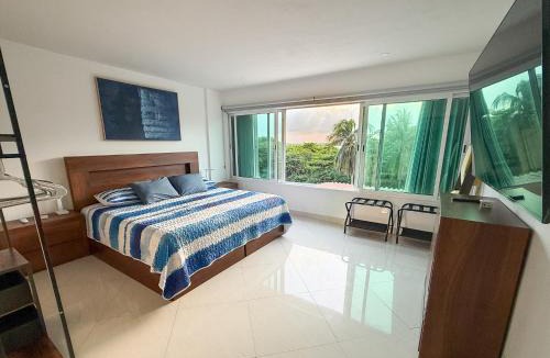 Zona Hotelera Apartment | Brisas Shores Beachfront connecting apartments, Cancun Hotel Zone
