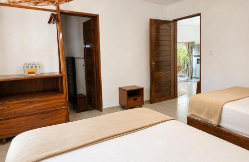Chetumal Hotel | Hotel CasaBakal - A pie de Laguna - Bacalar