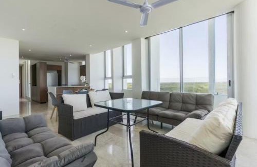Miramar Apartment | Beachfront Paradise with Shared Pool Telchac | Depto A12