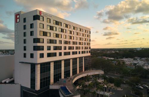 Merida Hotel | Fiesta Inn Mérida Altabrisa