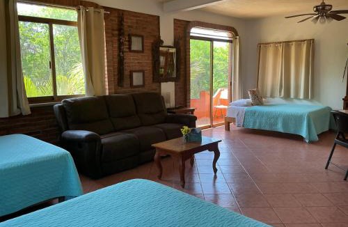 Emiliano Zapata Hotel | Casitas Las Palmas - La Brisa