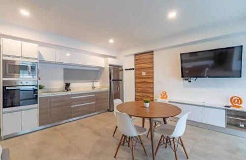 Centro Apartment | Stylish Urban property close the 5th
