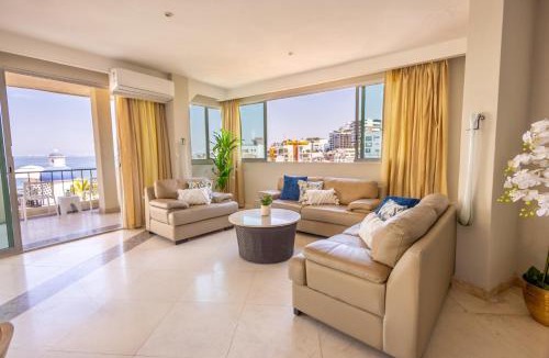Amapas Hotel | Blue Chairs Beachfront Resort Puerto Vallarta - Adults Only