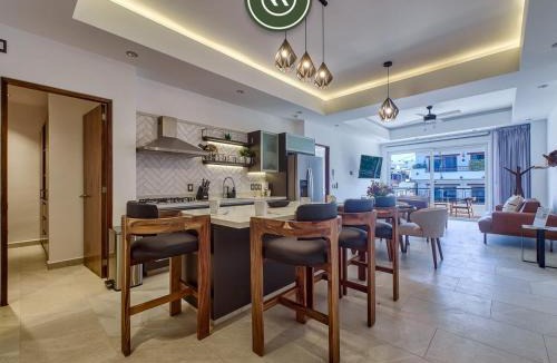 Diaz Ordaz House | Amazing 2 BR Condo in Versalles - Rooftop Pool